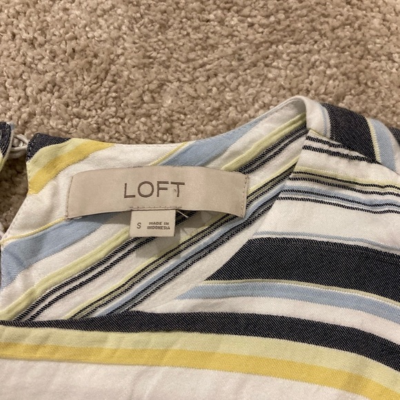 LOFT Women’s Rayon Striped Sleeveless Top Blouse Sz. S - Picture 6 of 7